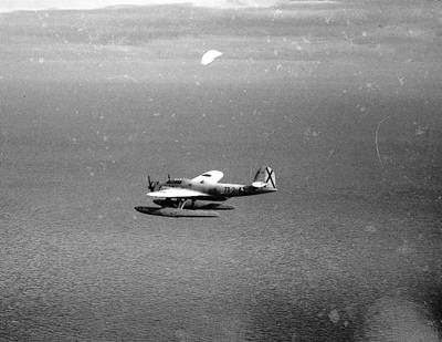 Este es el avión que se utilizó para el bombardeo de flores.